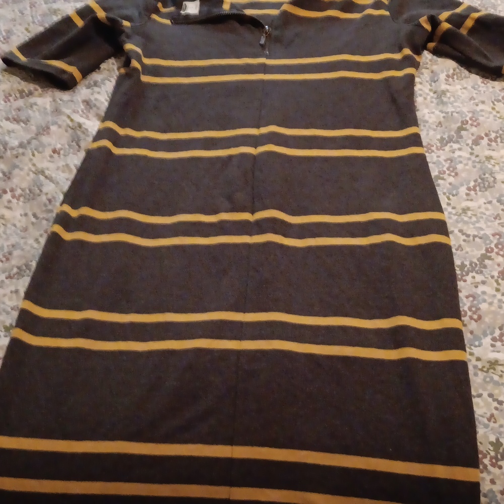 Elegant Black Pleated Skirt
